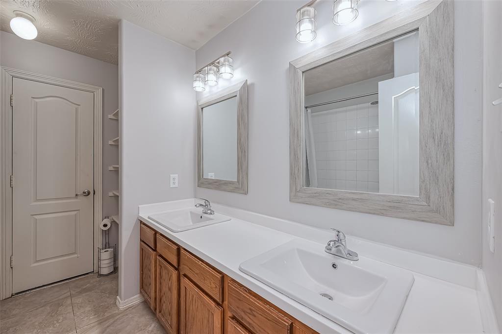 2202 Highland Crossing Drive, Conroe, Texas image 30