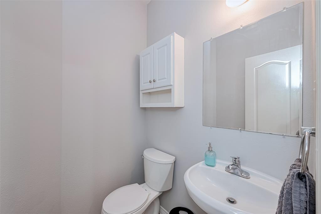 2202 Highland Crossing Drive, Conroe, Texas image 17