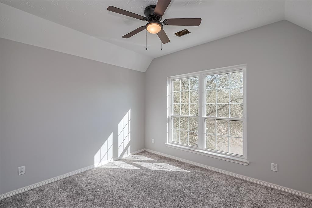 2202 Highland Crossing Drive, Conroe, Texas image 29