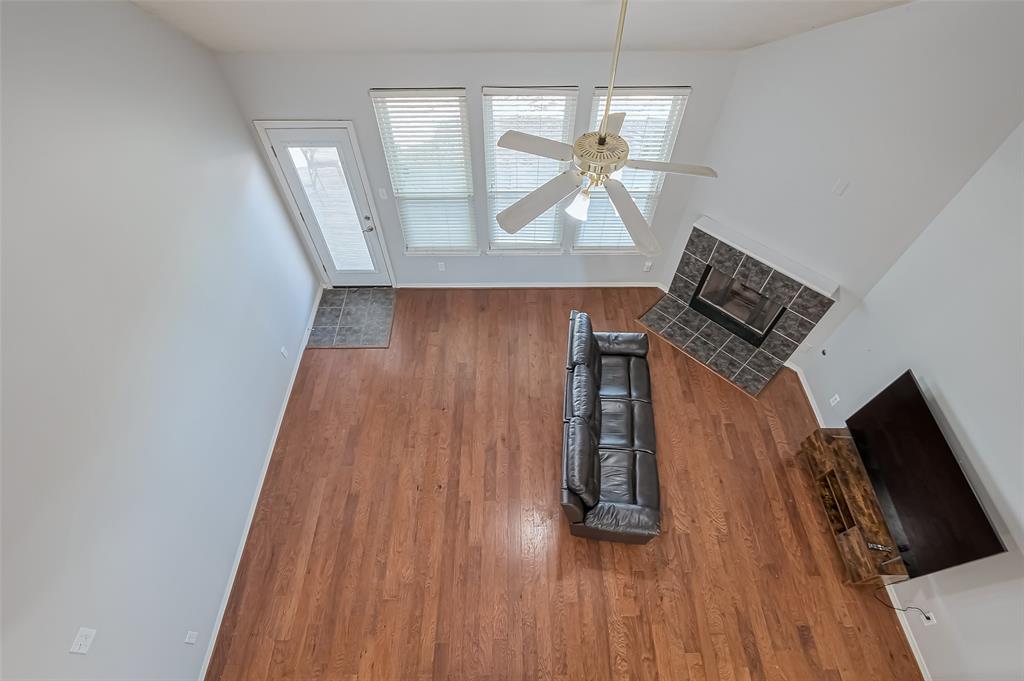 2202 Highland Crossing Drive, Conroe, Texas image 7
