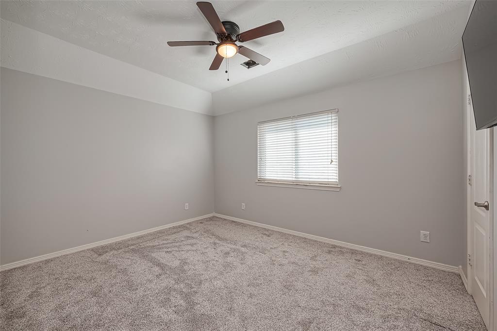 2202 Highland Crossing Drive, Conroe, Texas image 27