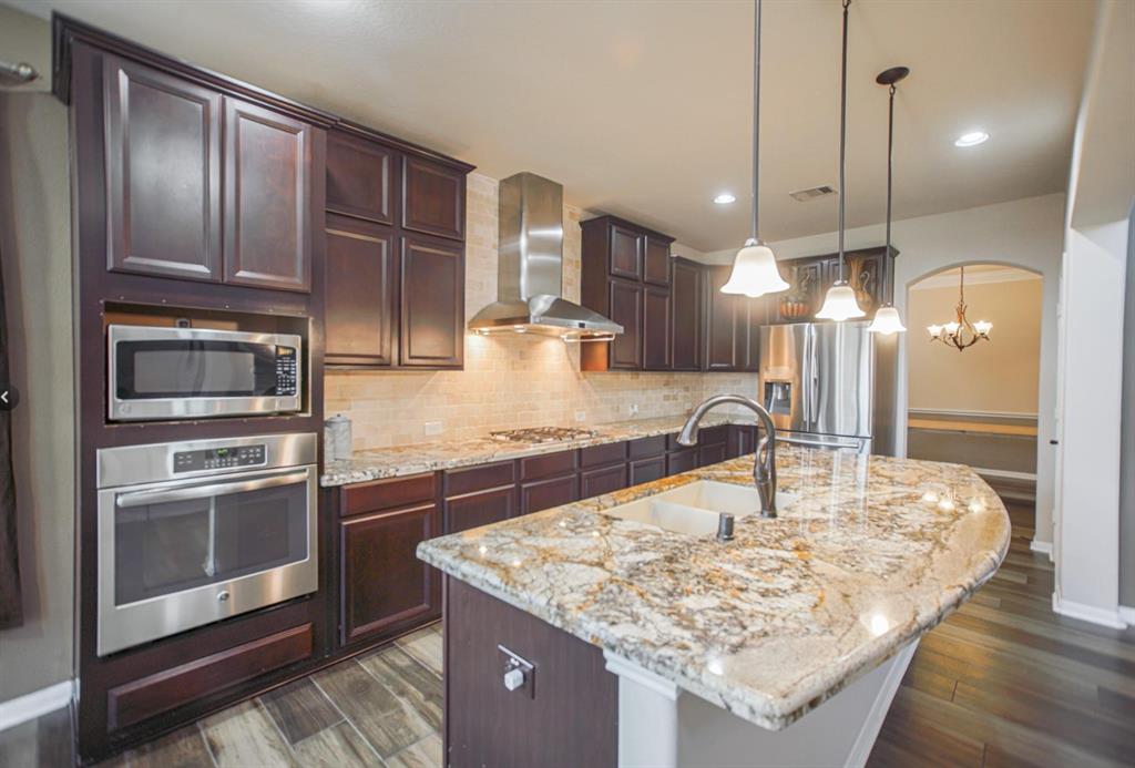27326 Pendleton Trace Drive, Spring, Texas image 3