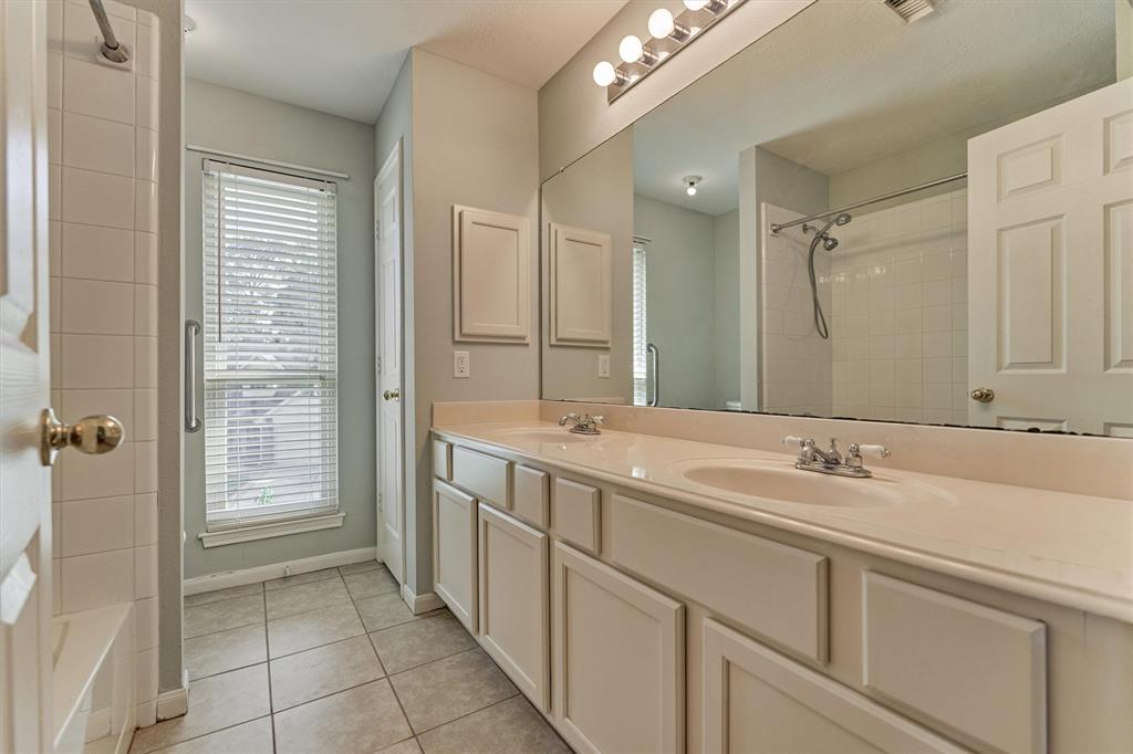 21003 Meadowhill Drive, Spring, Texas image 33