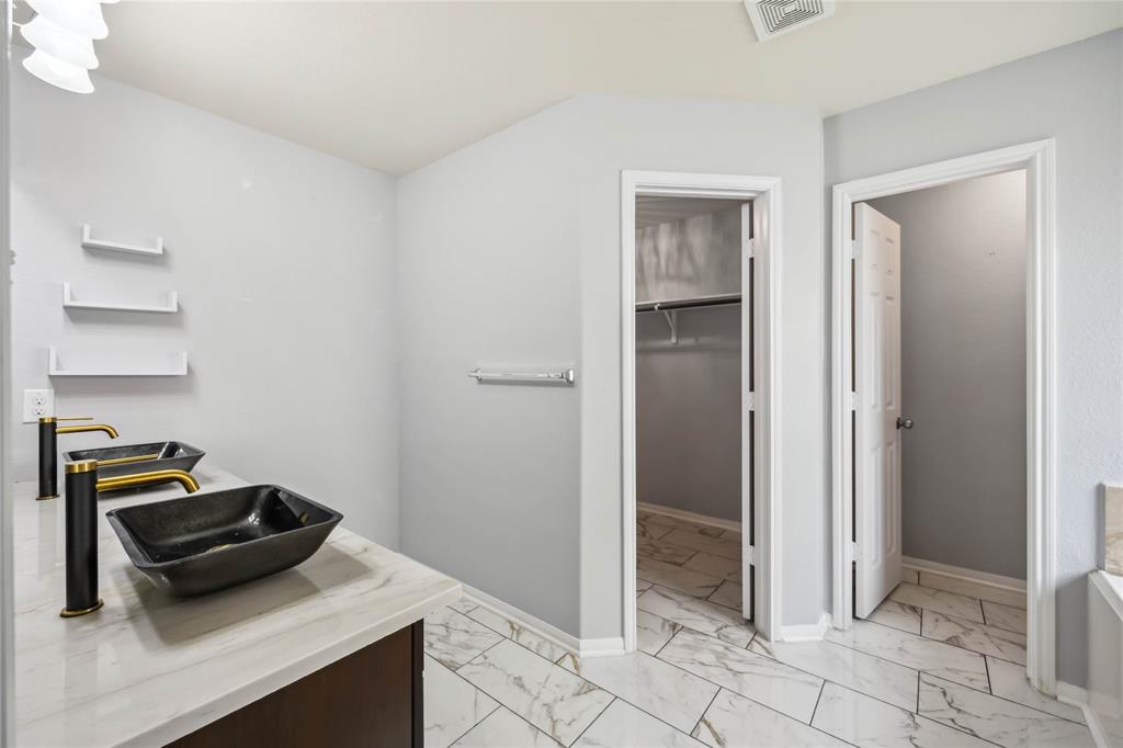 2514 Fresh Dawn Drive, Fresno, Texas image 10