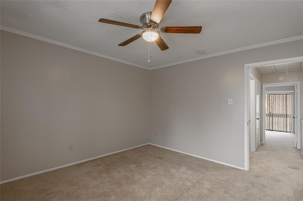 2521 Crosstimbers Street #F3, Huntsville, Texas image 18
