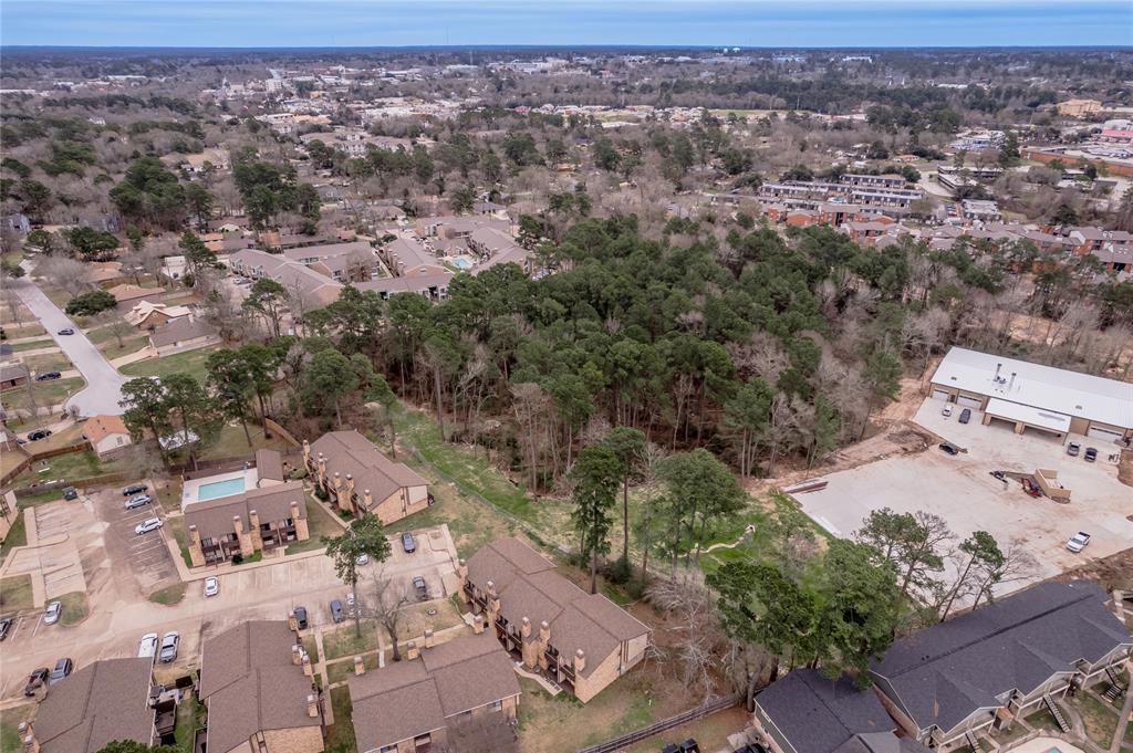 2521 Crosstimbers Street #F3, Huntsville, Texas image 44