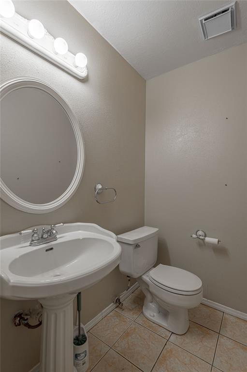 2521 Crosstimbers Street #F3, Huntsville, Texas image 16