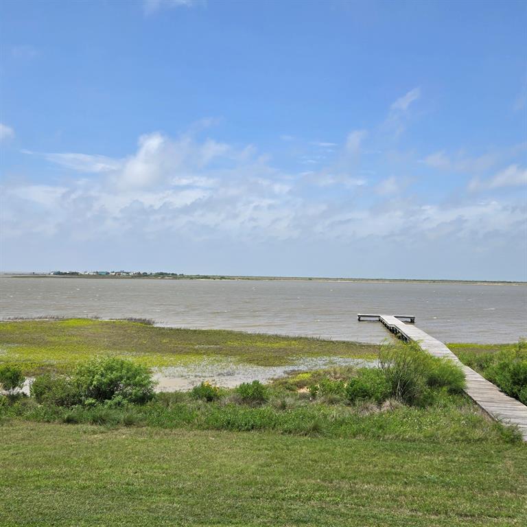 3060 Coastal Springs Loop, Palacios, Texas image 5