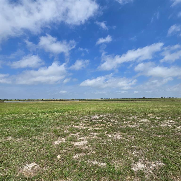 3060 Coastal Springs Loop, Palacios, Texas image 7