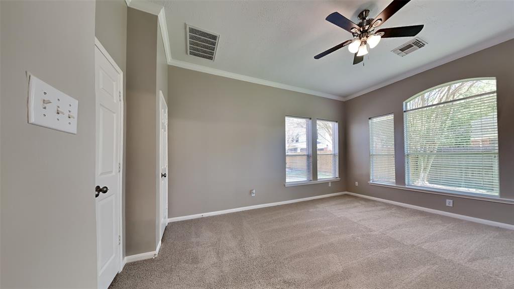 1311 Kingfisher Court, Pearland, Texas image 8
