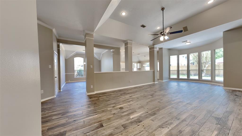 1311 Kingfisher Court, Pearland, Texas image 4