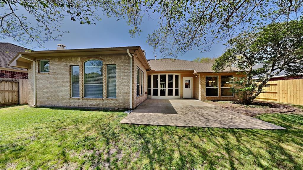 1311 Kingfisher Court, Pearland, Texas image 17