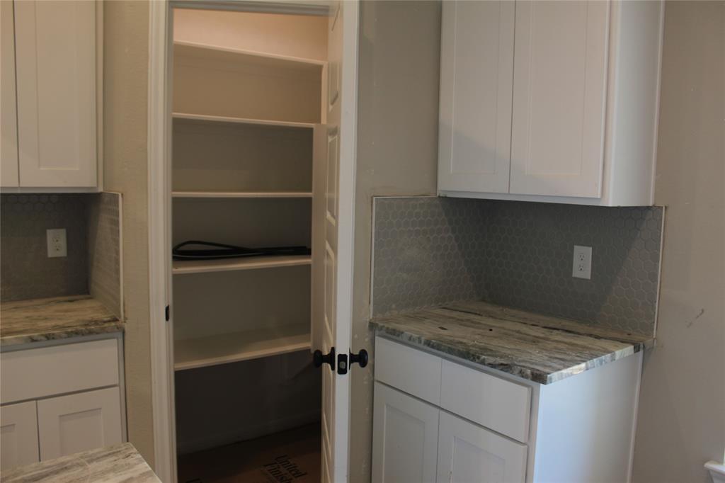 319 Palero Path Path, Brookshire, Texas image 10