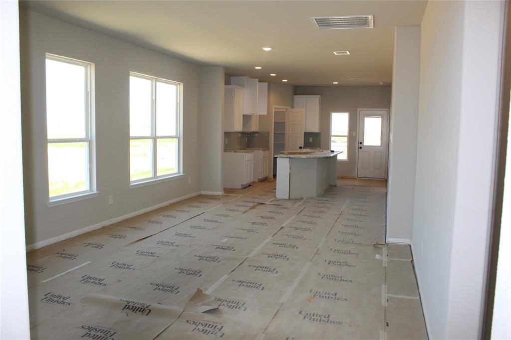 319 Palero Path Path, Brookshire, Texas image 6
