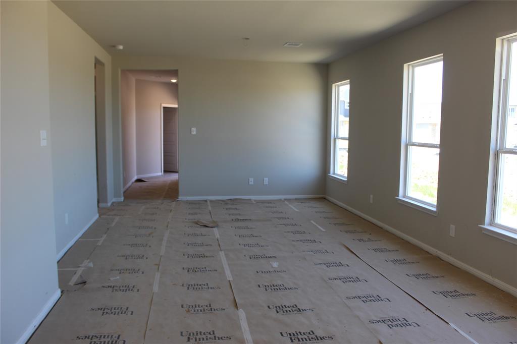 319 Palero Path Path, Brookshire, Texas image 5