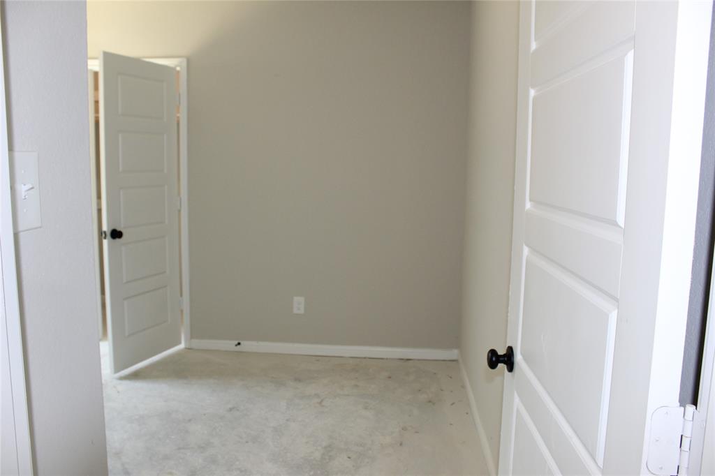 319 Palero Path Path, Brookshire, Texas image 28