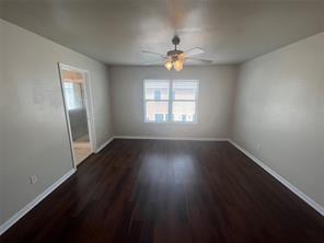 6026 Yorkglen Manor Lane, Houston, Texas image 9