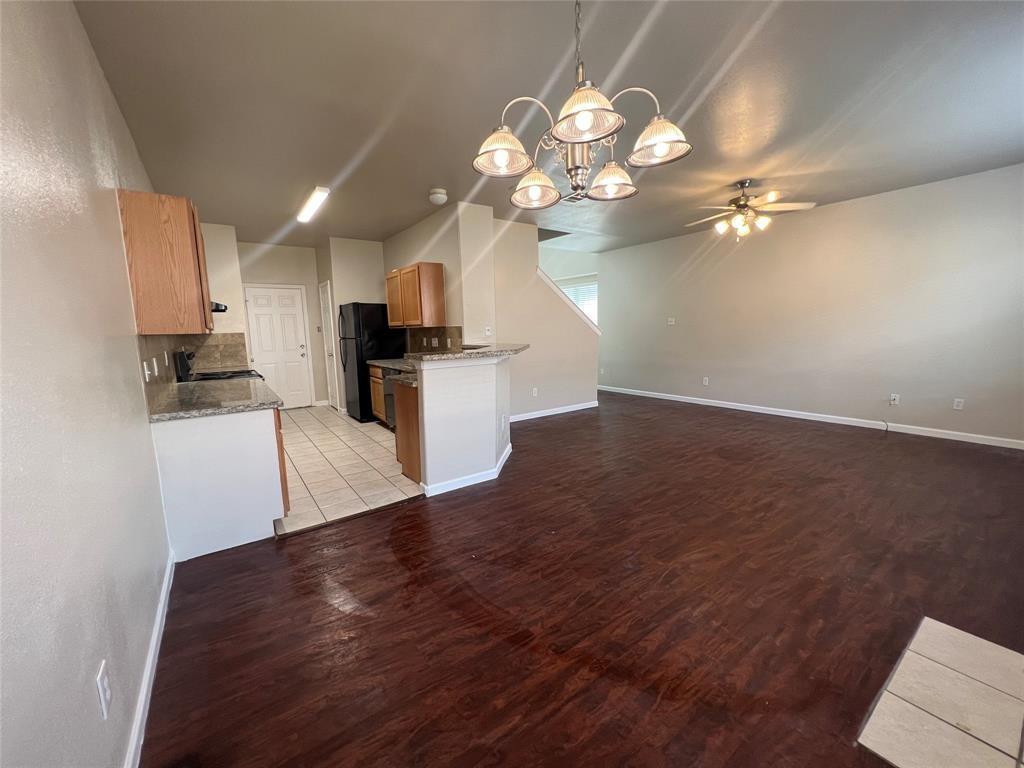 6026 Yorkglen Manor Lane, Houston, Texas image 5