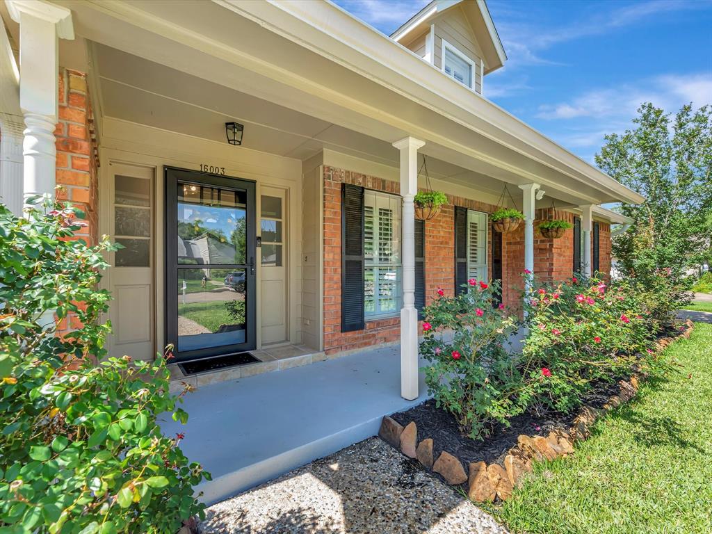 16003 Brookvilla Drive, Houston, Texas image 2