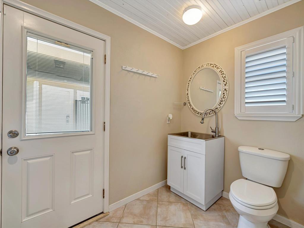 16003 Brookvilla Drive, Houston, Texas image 31