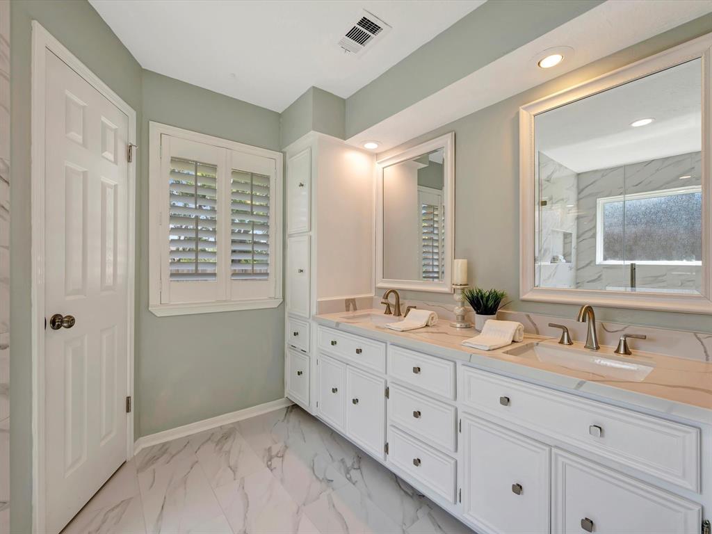 16003 Brookvilla Drive, Houston, Texas image 19
