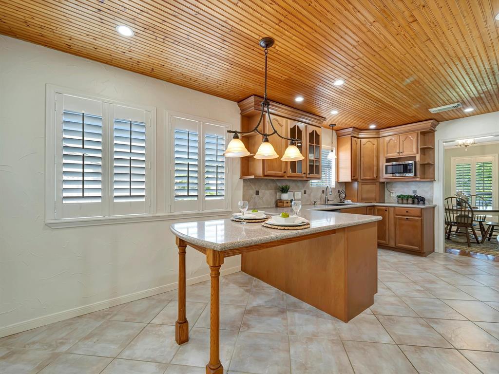 16003 Brookvilla Drive, Houston, Texas image 13