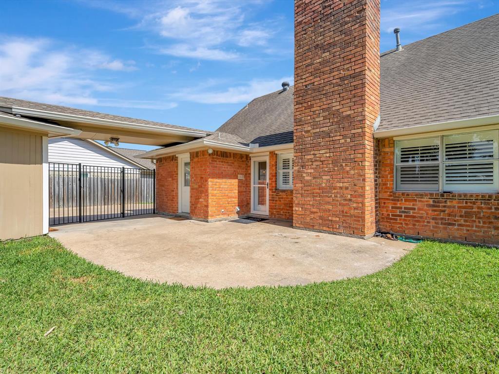 16003 Brookvilla Drive, Houston, Texas image 34