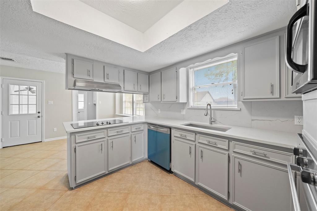 3915 Glenheather Drive, Houston, Texas image 14
