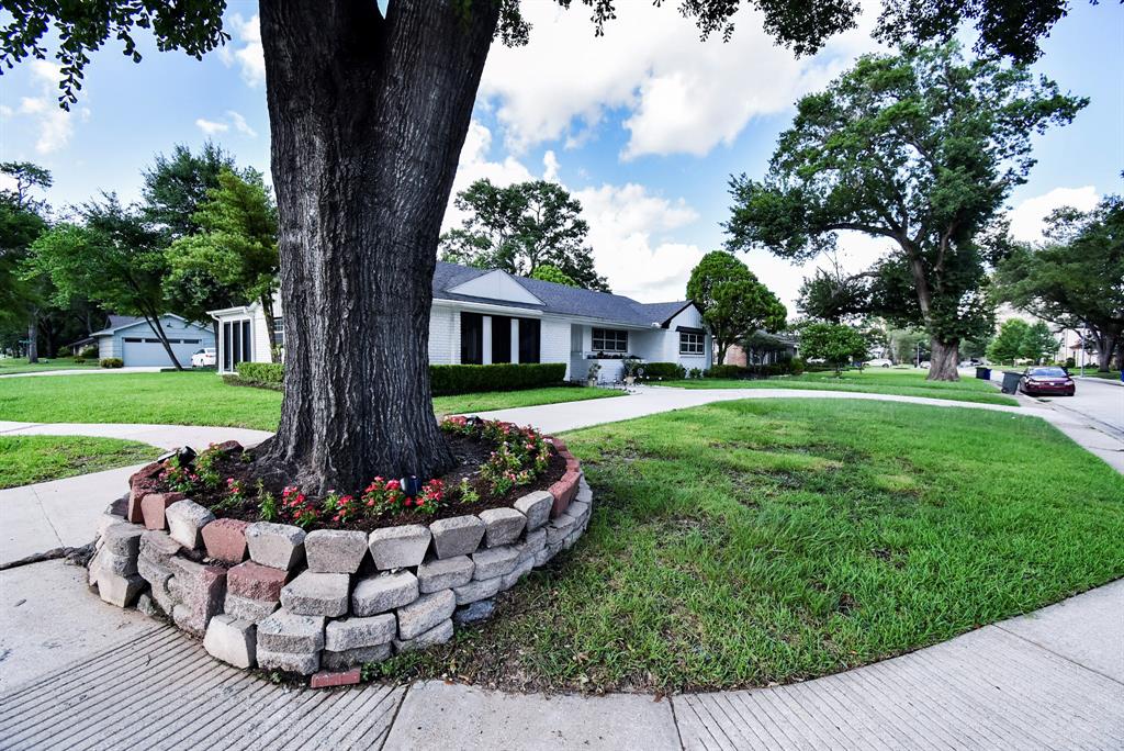 5666 Overbrook Lane