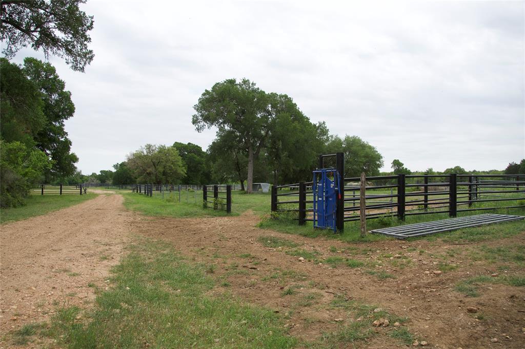 1010 St Delight Road, Paige, Texas image 7