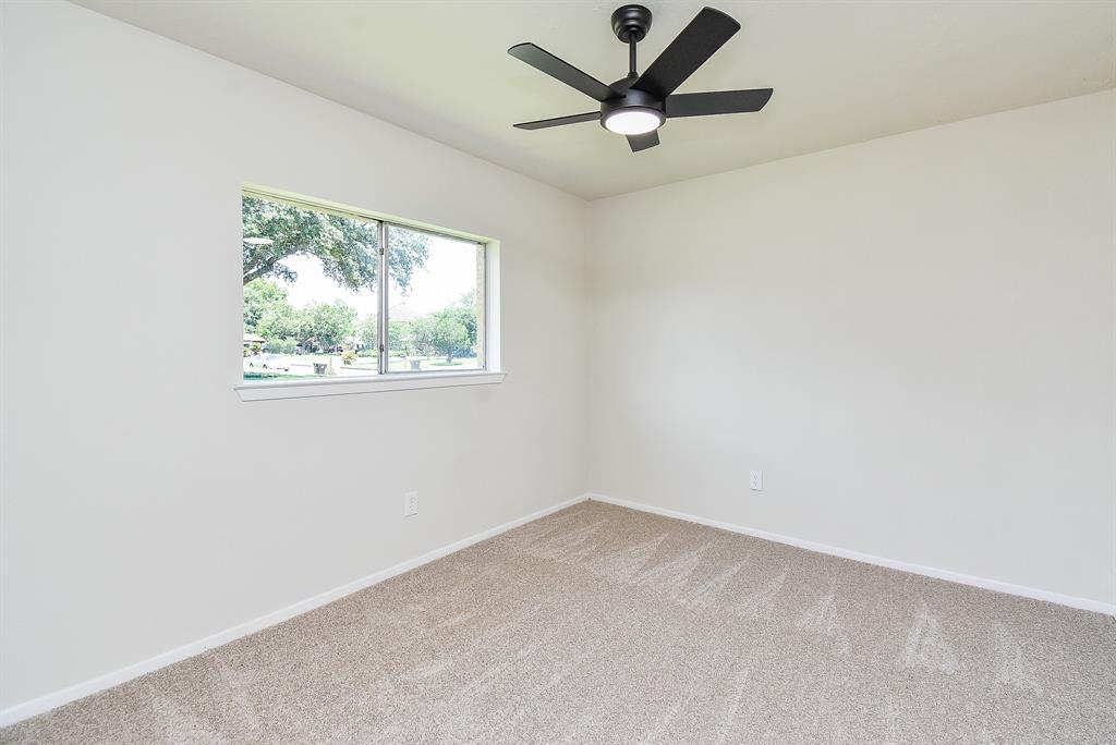1402 Blue Diamond Drive, Missouri City, Texas image 20