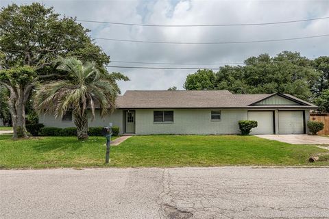 A home in Dickinson