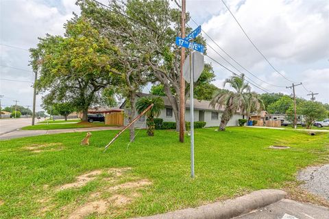 A home in Dickinson