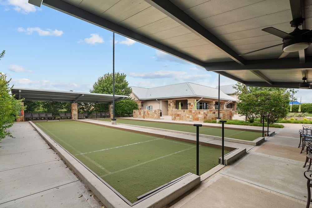 4506 Rustic Grove Lane, Fulshear, Texas image 8