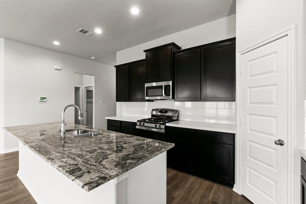 12369 Shadow Fox Drive