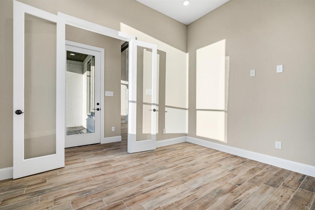 26006 Le Berge Drive, Tomball, Texas image 6