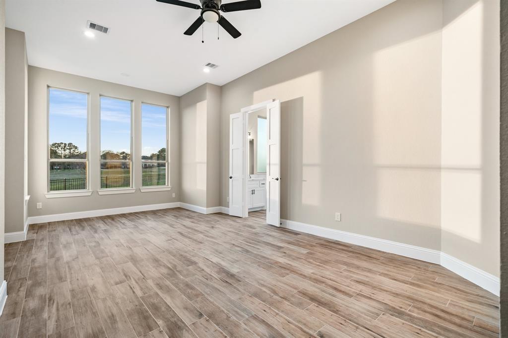 26006 Le Berge Drive, Tomball, Texas image 7