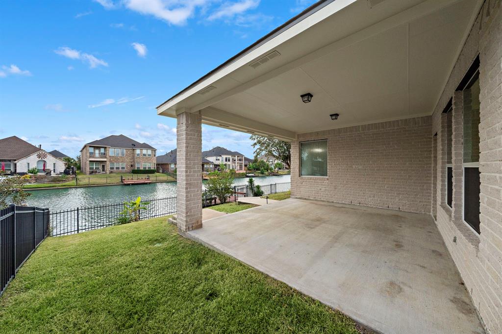 17823 Sugarloaf Bay Drive, Cypress, Texas image 33