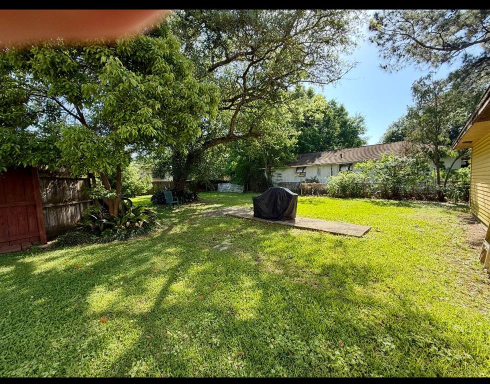 911 S 29th Street, Nederland, Texas image 13