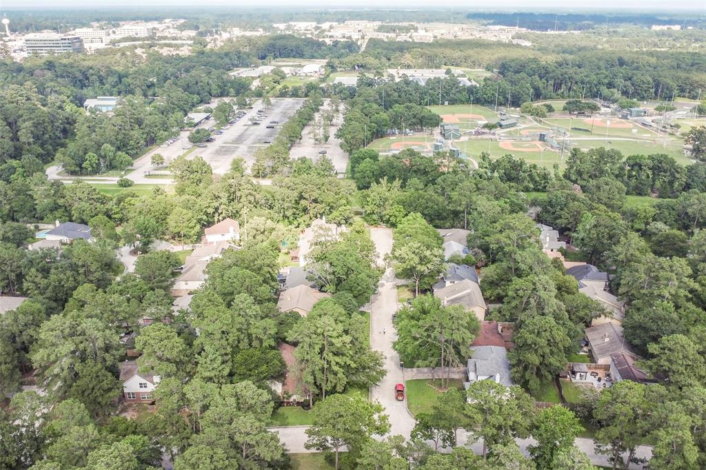 71 Timberspire Lane, The Woodlands, Texas image 4