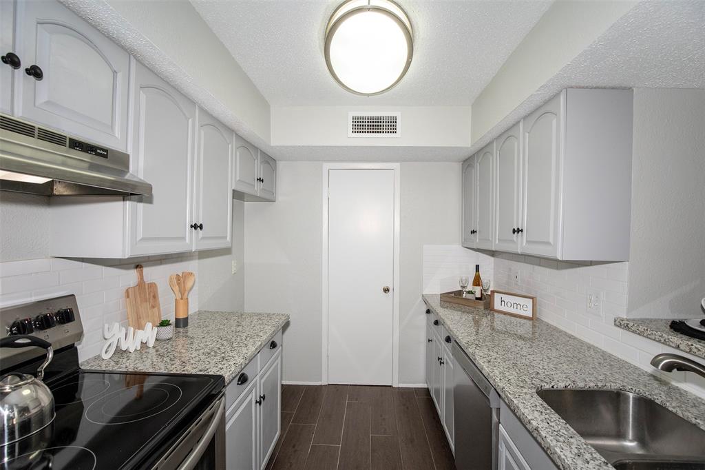 3300 Pebblebrook Drive #36, Seabrook, Texas image 14