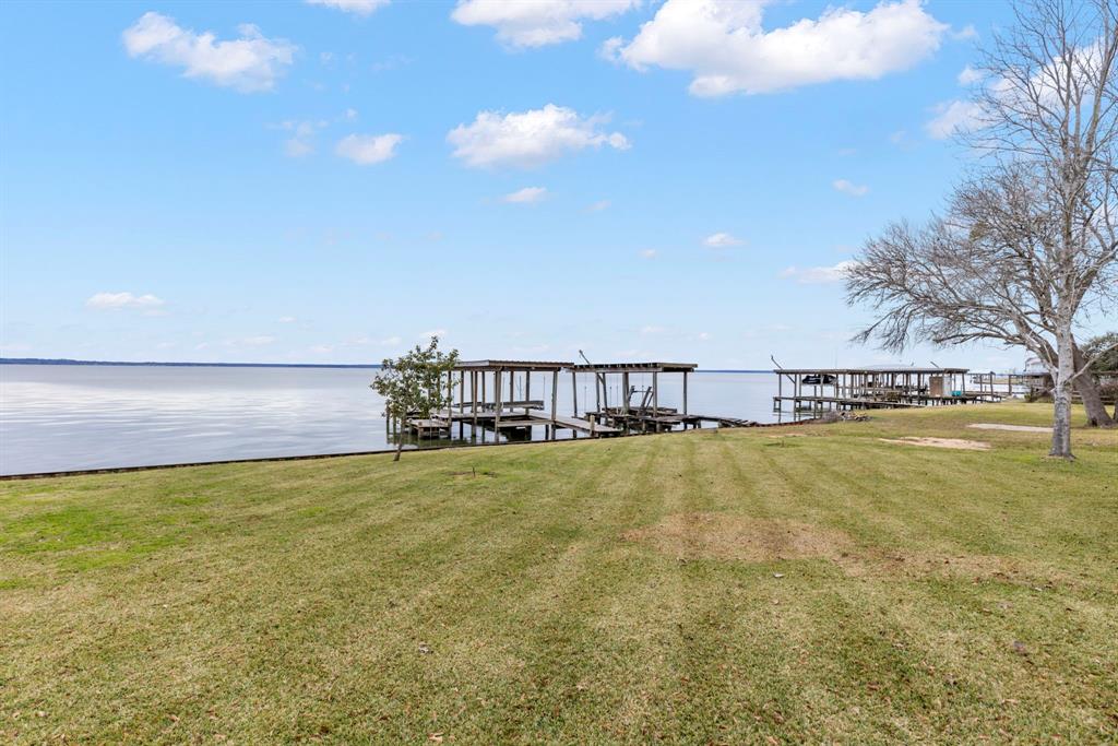 332 Oak Crest Drive, Livingston, Texas image 2