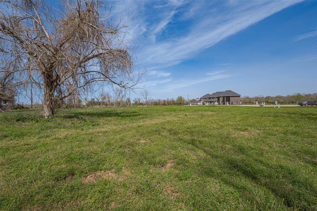7804 Sweetbrook Circle, Missouri City, Texas image 2