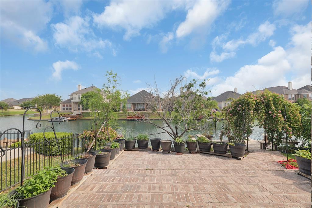 17922 Harbour Bridge Point Drive, Cypress, Texas image 39