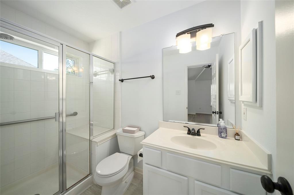 2111 Scenic Hollow Court, Katy, Texas image 19