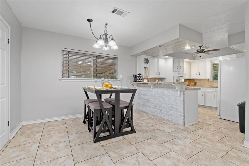 227 Oak Hollow Street, Conroe, Texas image 13