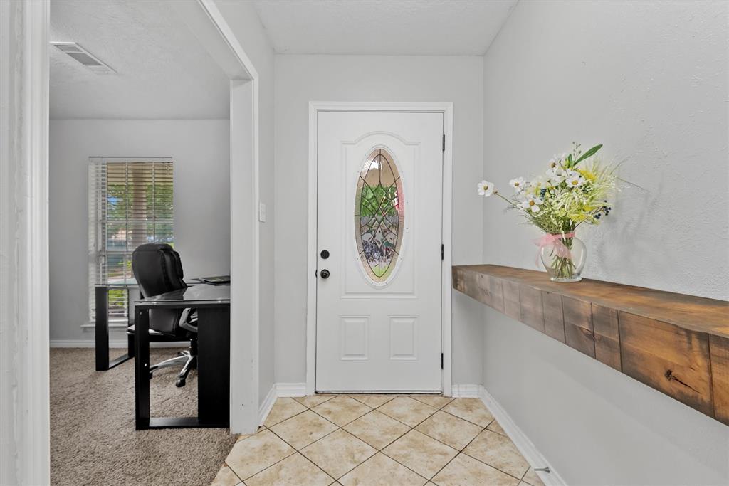 227 Oak Hollow Street, Conroe, Texas image 5