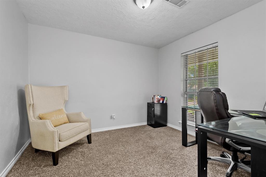 227 Oak Hollow Street, Conroe, Texas image 7
