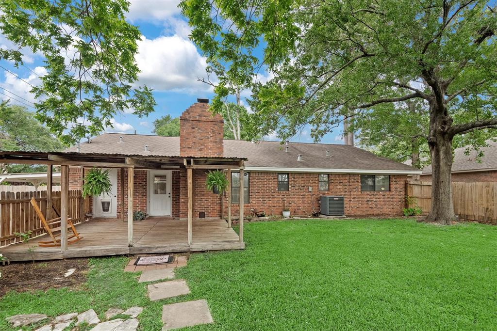 227 Oak Hollow Street, Conroe, Texas image 28