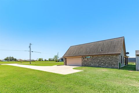 A home in Angleton